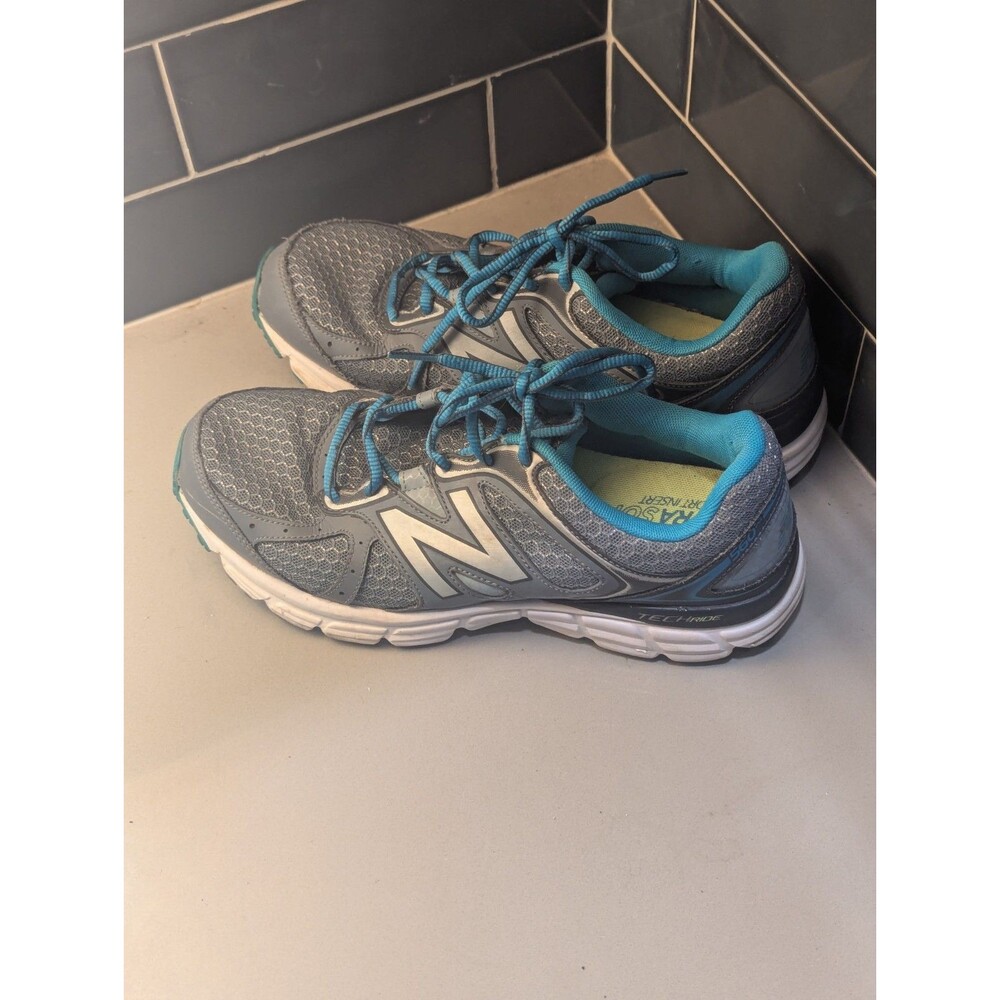 Size‎ 9 - New Balance 560 Gray - W560LG6 Womens Running Athletic Shoes